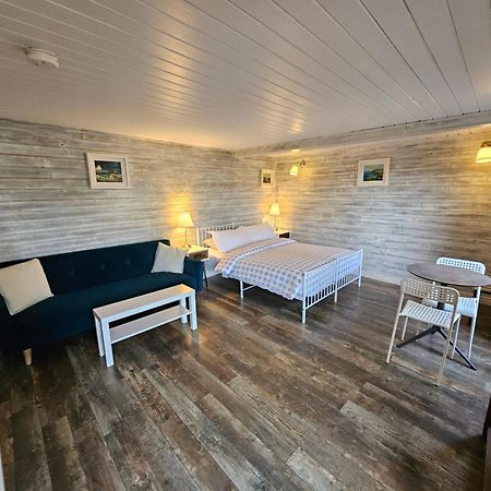 Loughview Chalet Whitehouse  Eksteriør billede