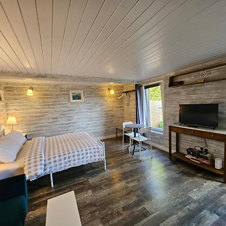 Loughview Chalet Whitehouse  Eksteriør billede